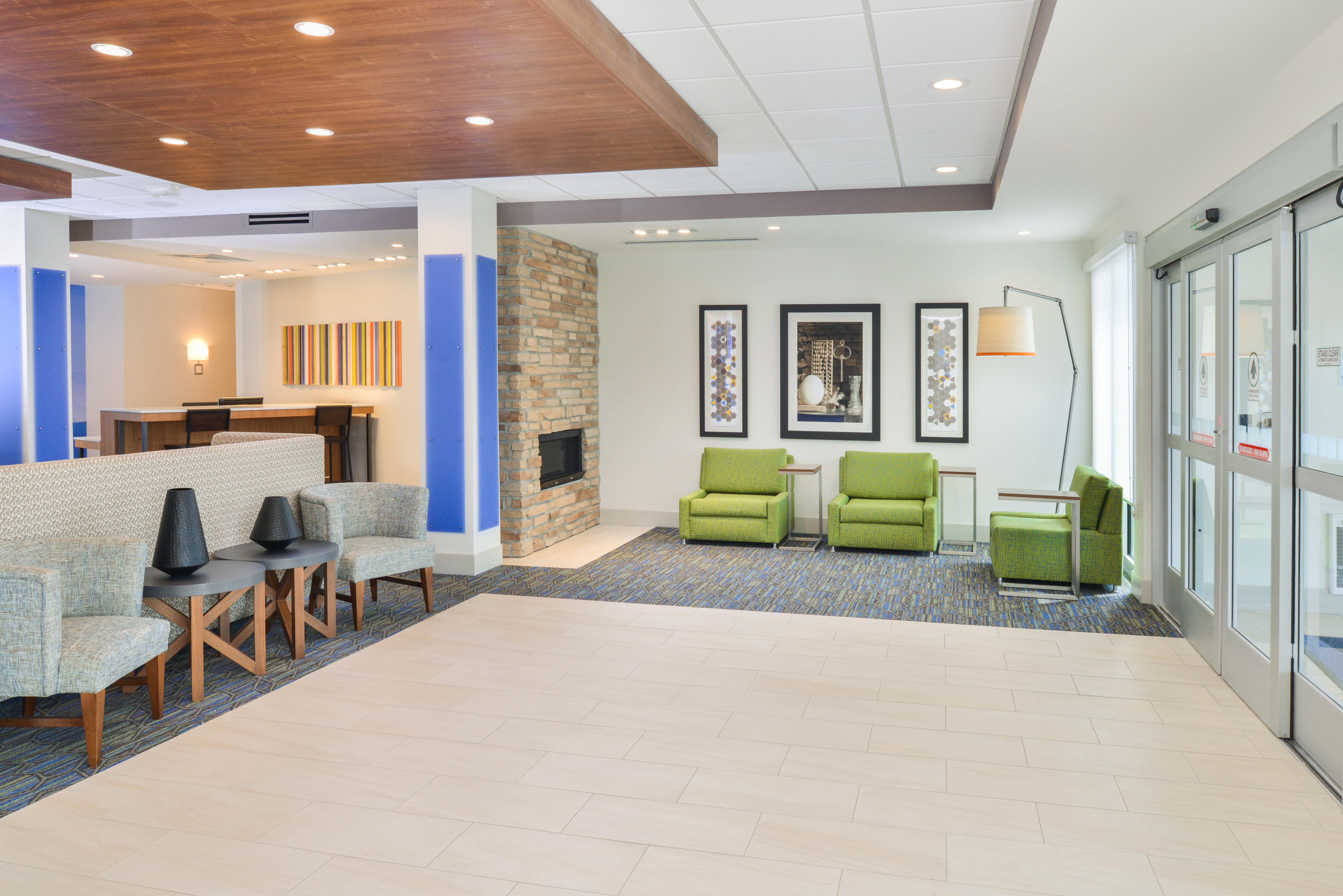 Holiday Inn Express & Suites - Chadron By Ihg Eksteriør bilde