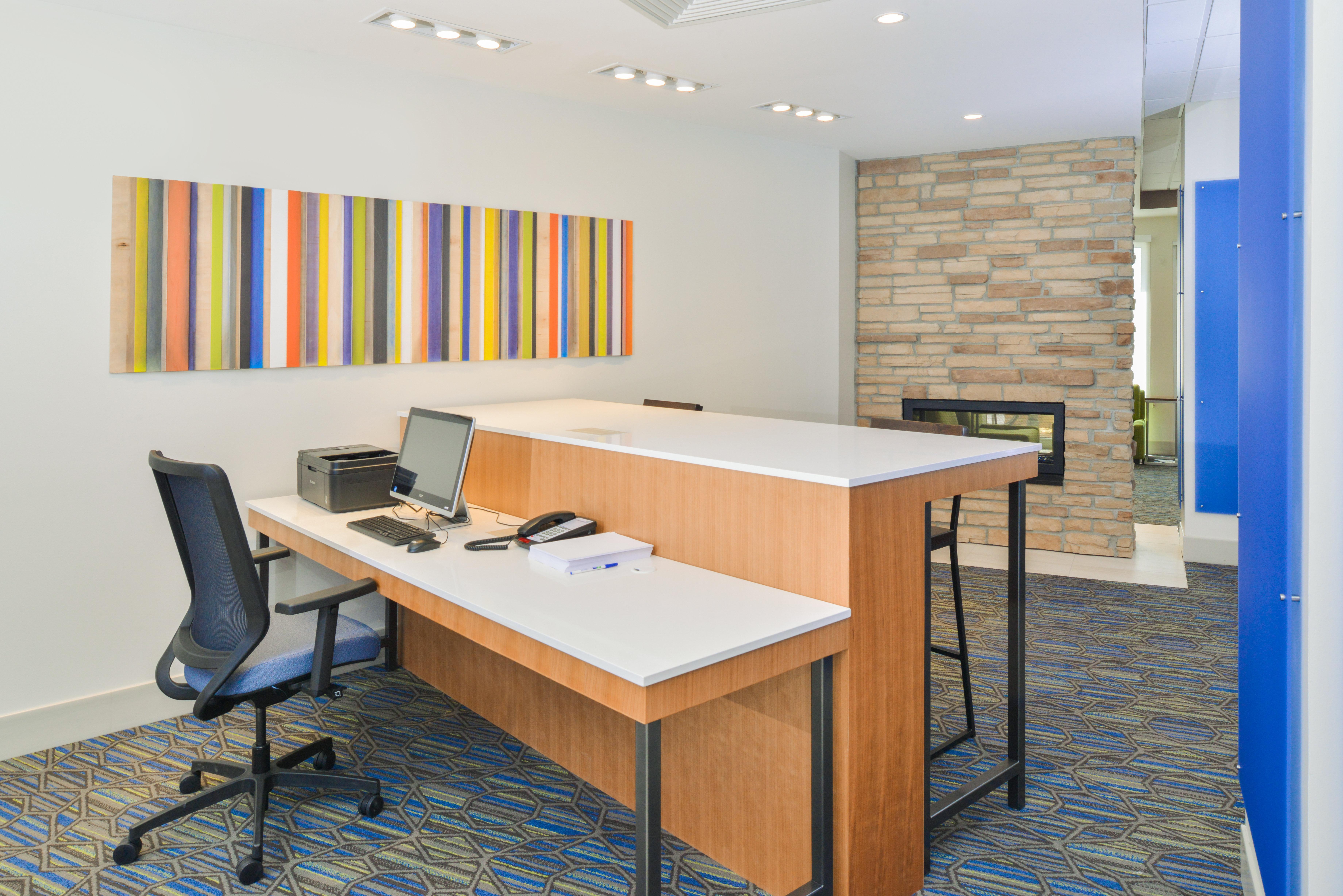 Holiday Inn Express & Suites - Chadron By Ihg Eksteriør bilde