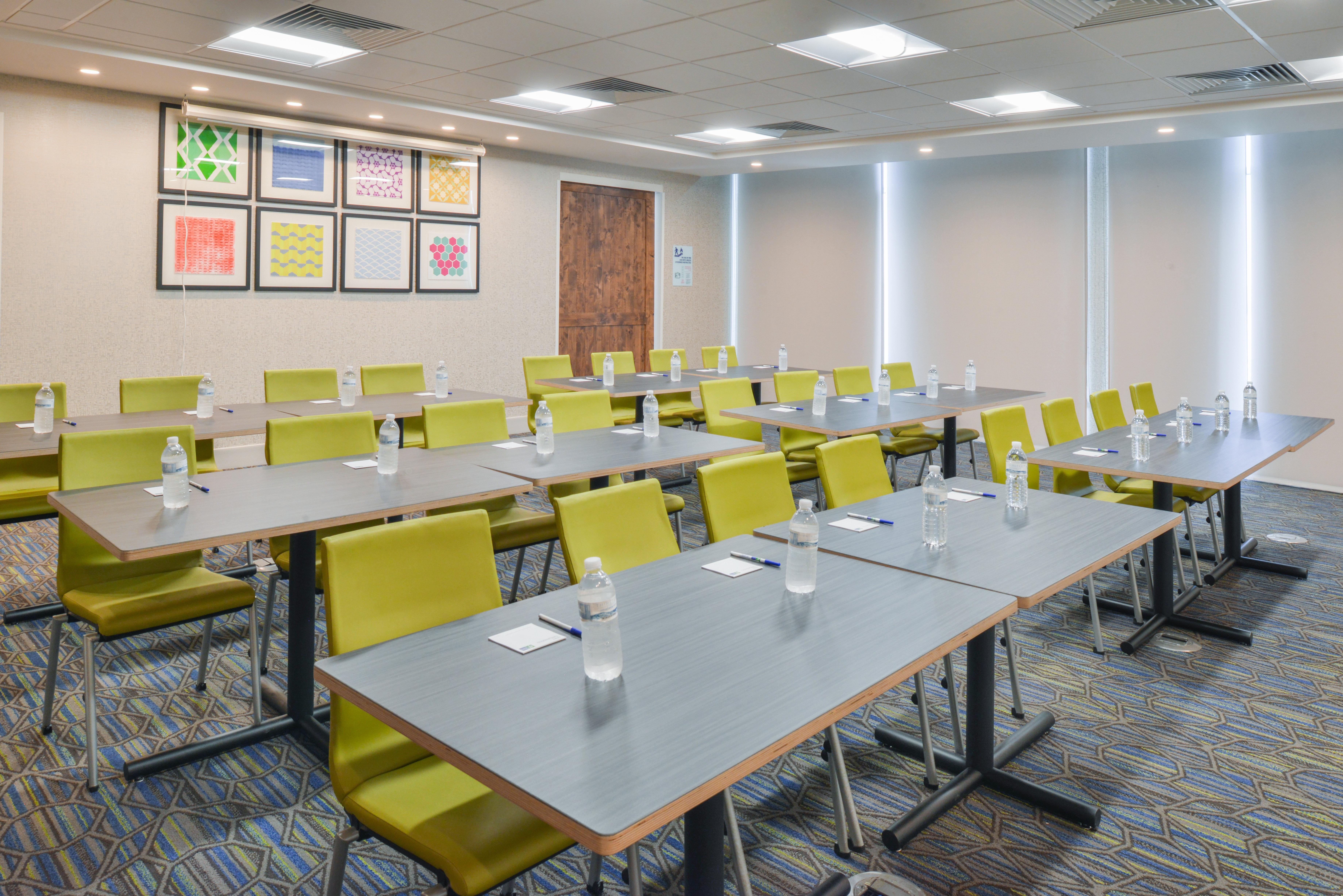 Holiday Inn Express & Suites - Chadron By Ihg Eksteriør bilde