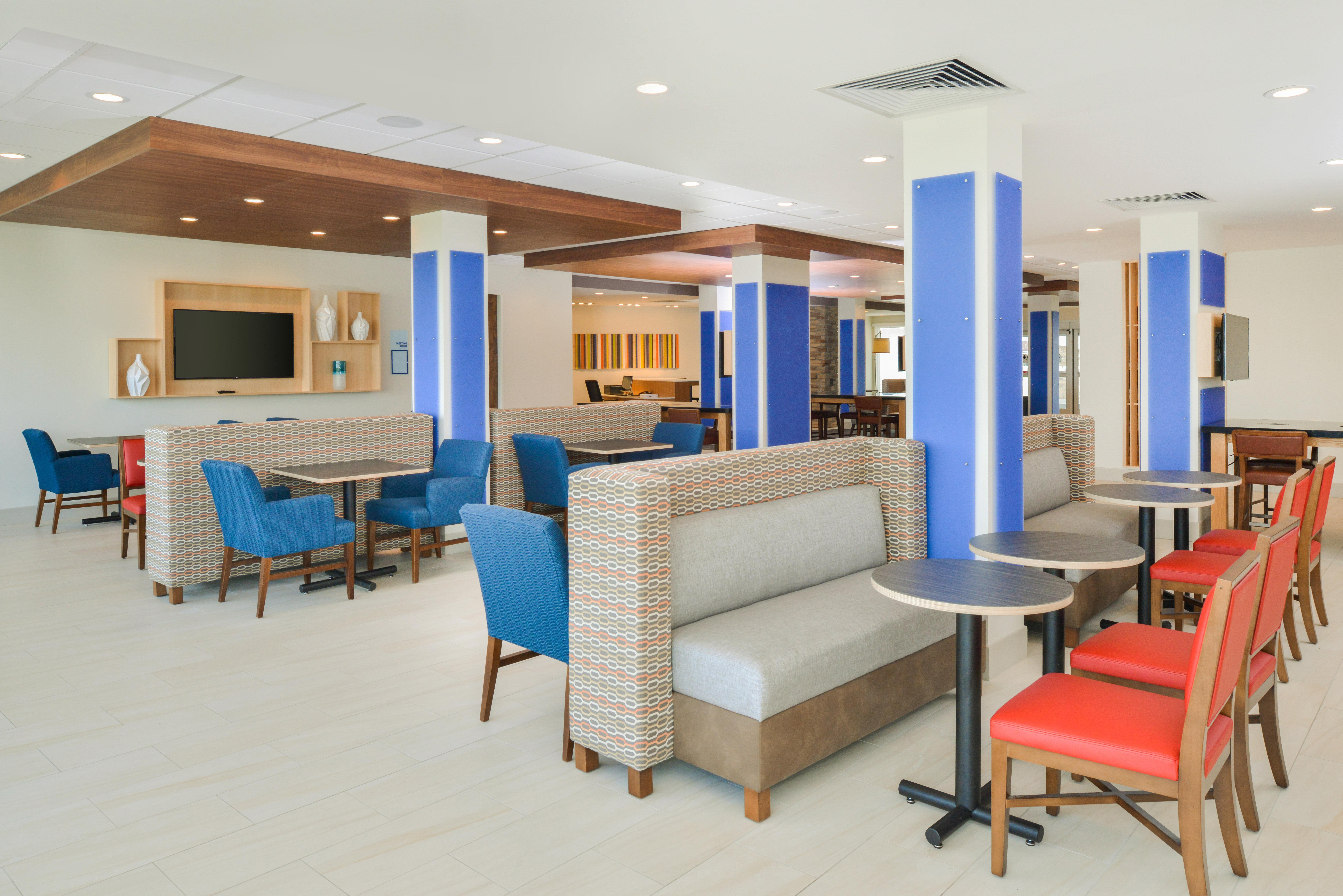 Holiday Inn Express & Suites - Chadron By Ihg Eksteriør bilde